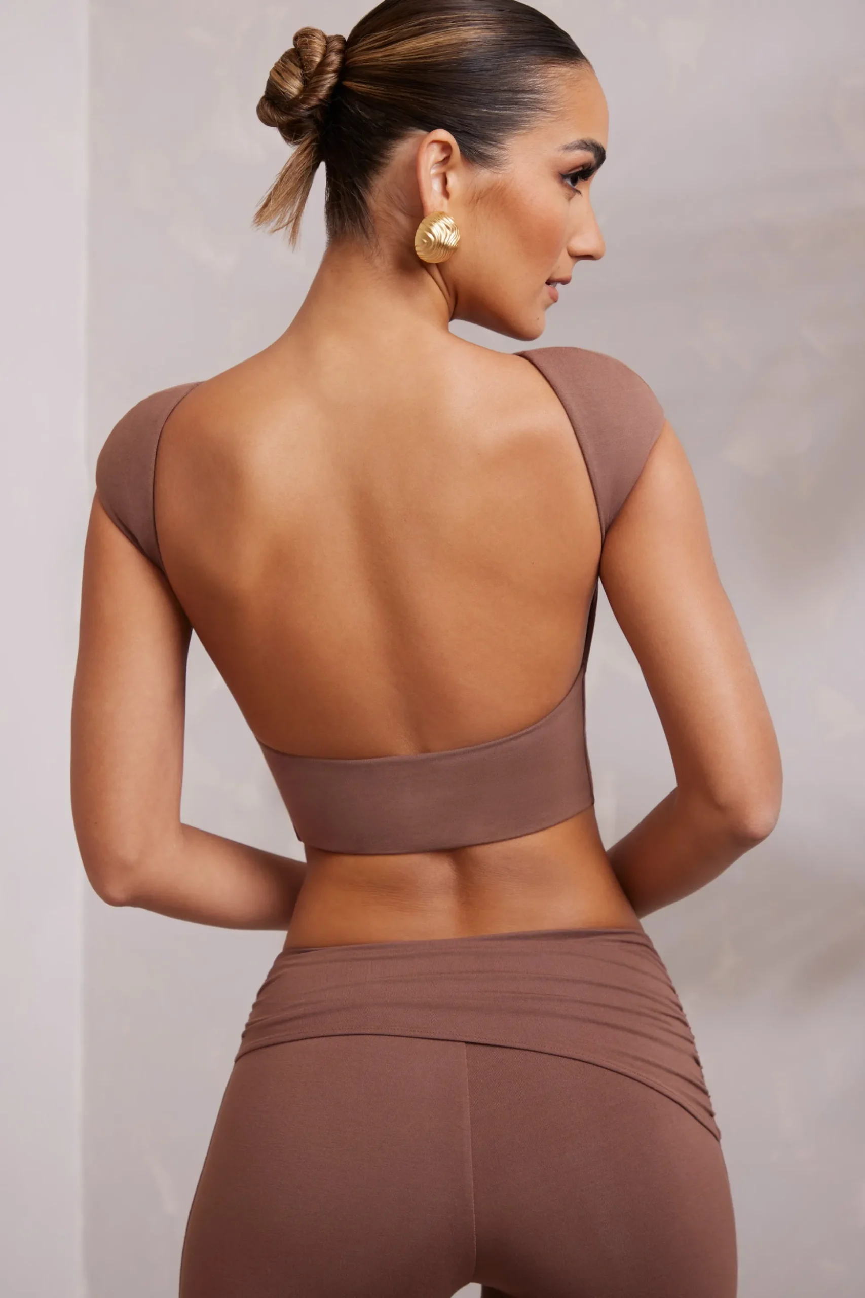 Oh Polly Tops | Elevated Essentials^Cap Sleeve Open Back Crop Top in Brown