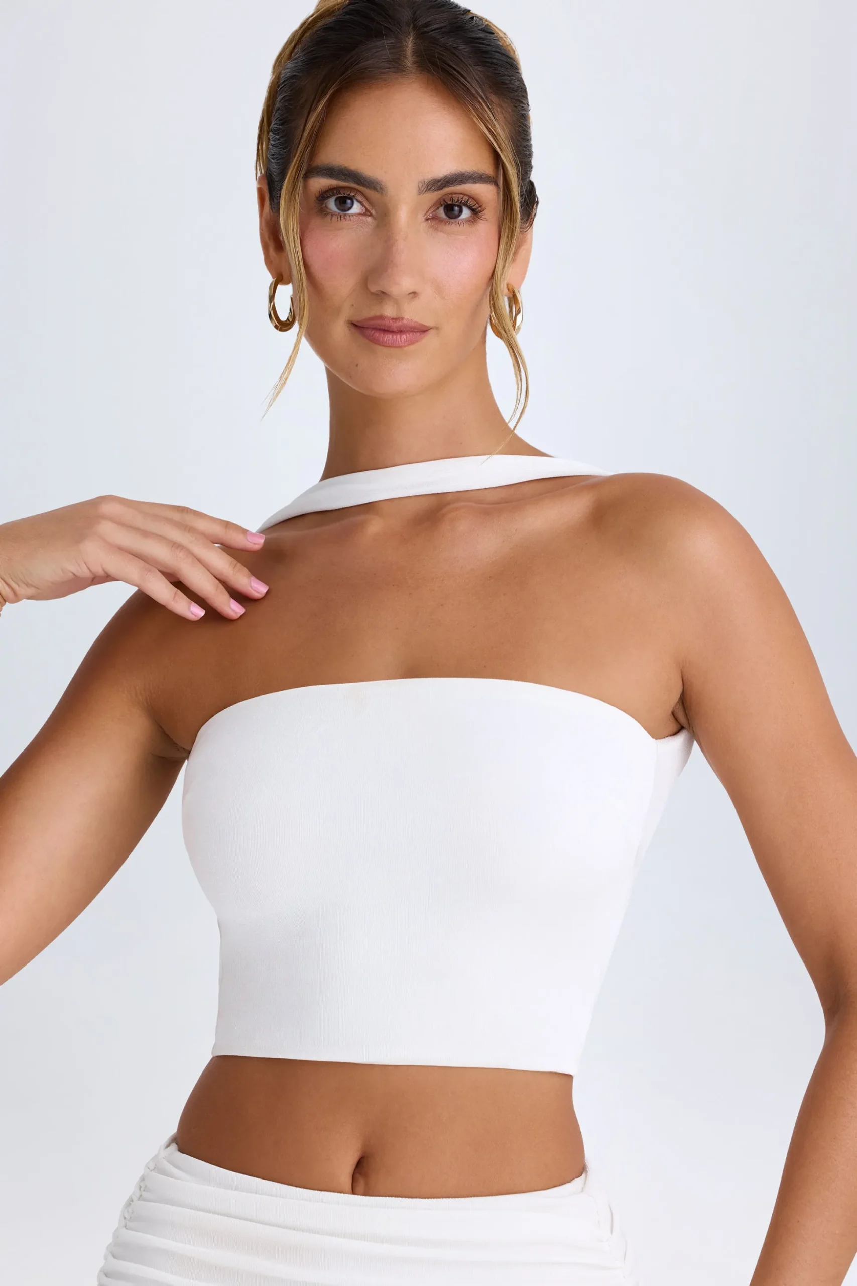 Oh Polly Co-Ords | Tops^Choker-Detail Bandeau Top in White