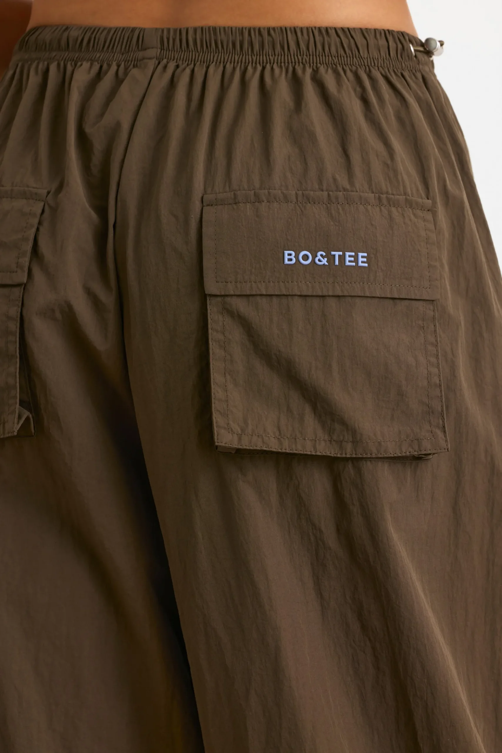 Oh Polly Tracksuits^Convertible Wide Leg Track Pants in Espresso