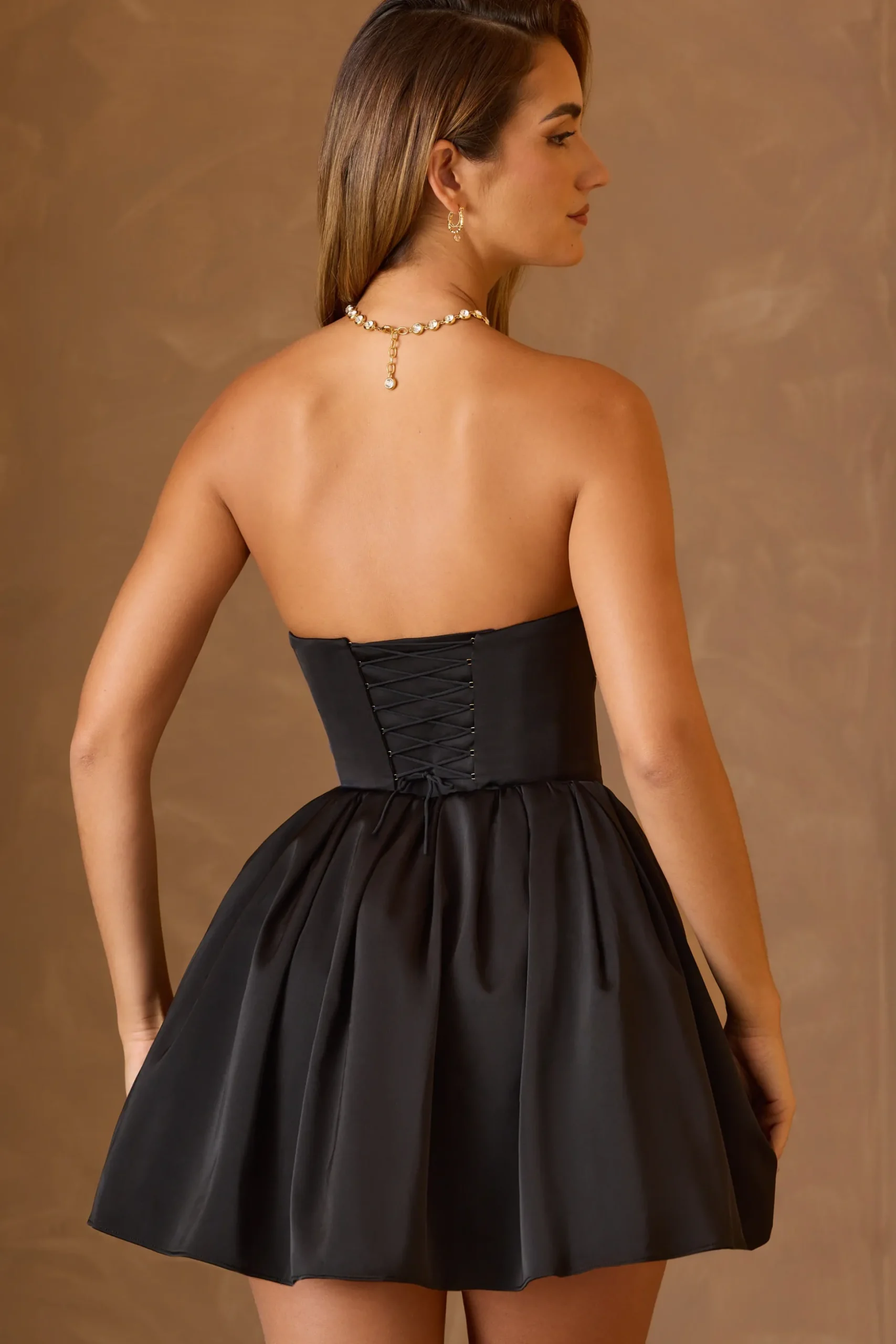 Oh Polly Party Dresses | Holiday Party Dresses & Outfits^Cowl-Neck Corset Mini Dress in Black