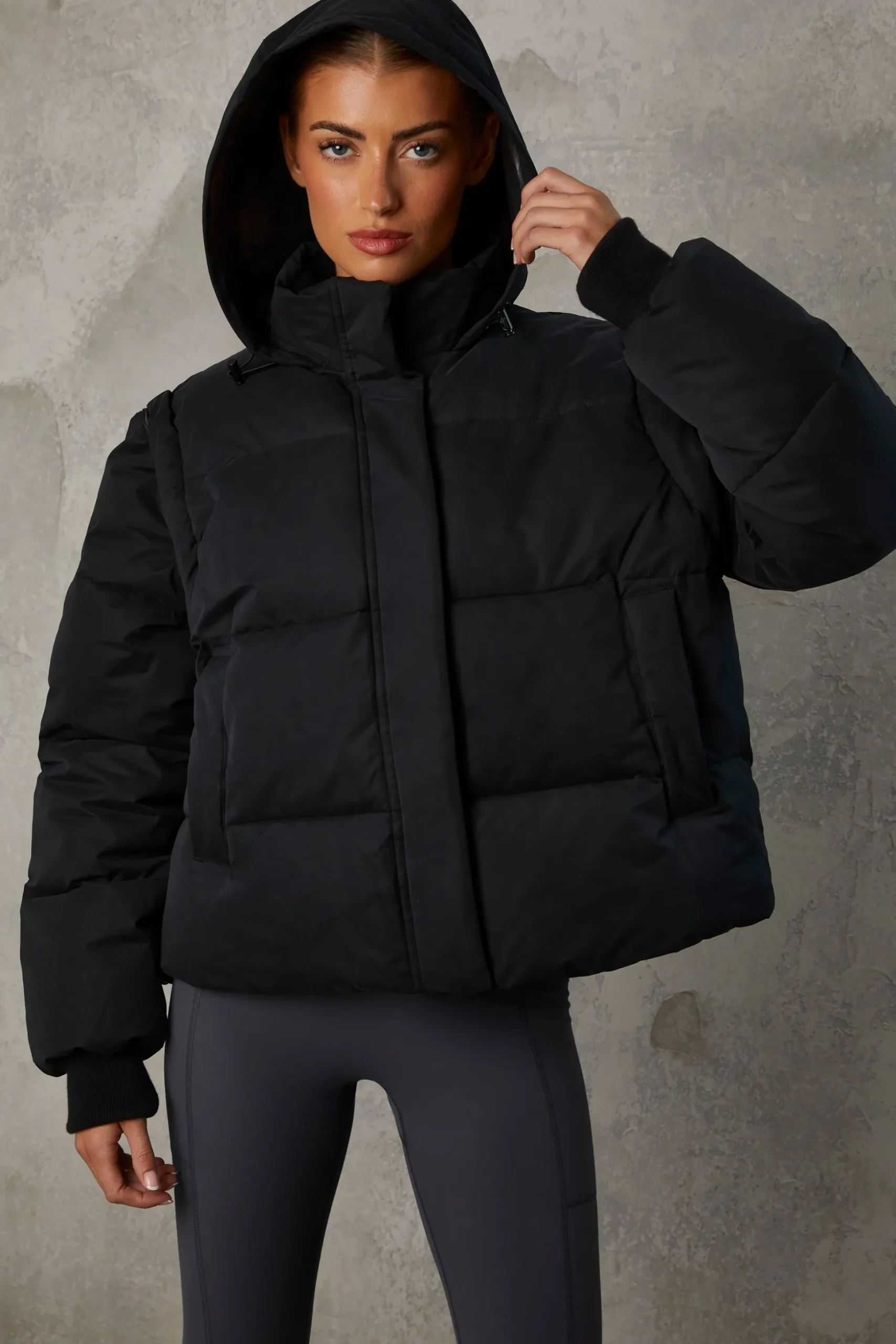 Oh Polly Coats^Cropped Puffer Jacket with Detachable Sleeves in Black