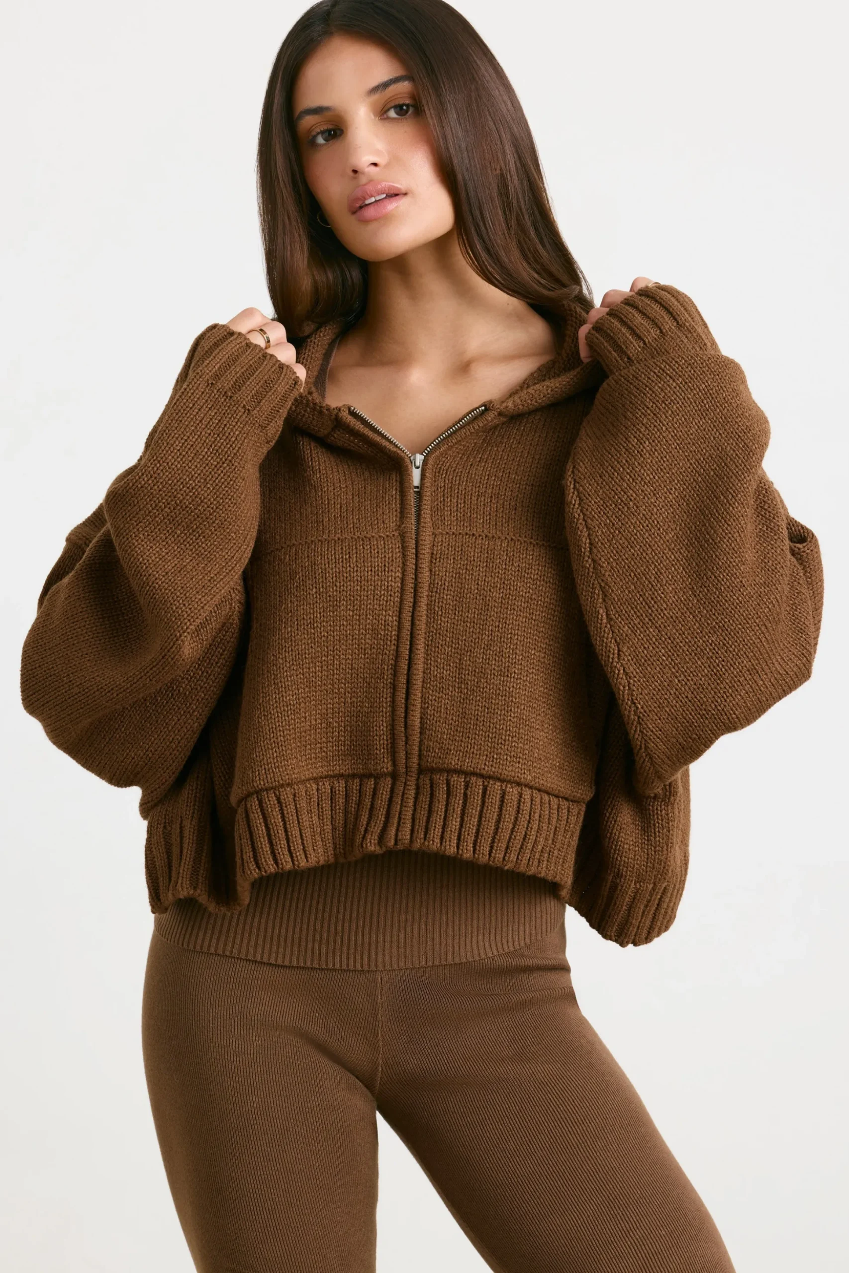 Oh Polly Knitwear | Sweatshirts^Cropped Zip Up Chunky Knit Hoodie in Espresso