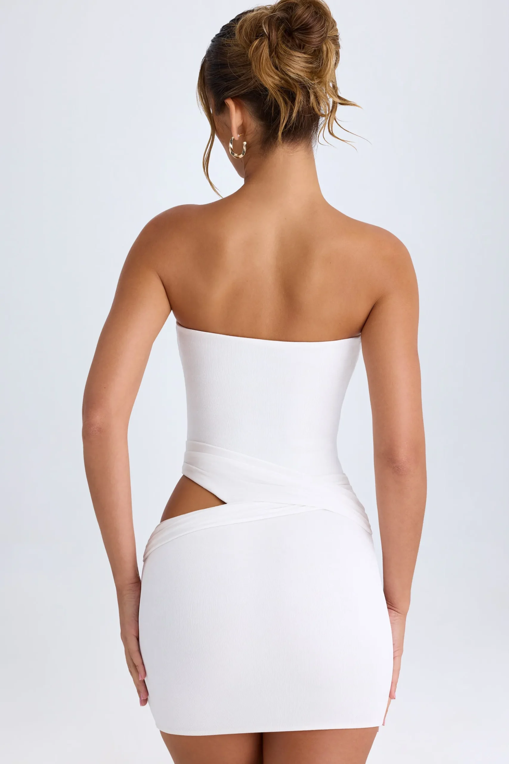 Oh Polly Night Out^Cut-Out Bandeau Mini Dress in White