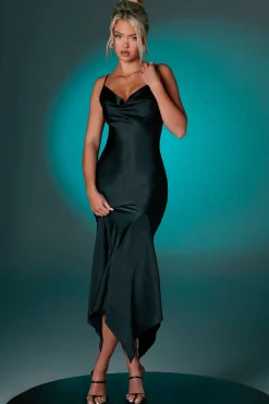 Oh Polly Wedding Guest | Satin Dresses^Deep Plunge Midaxi Dress in Black