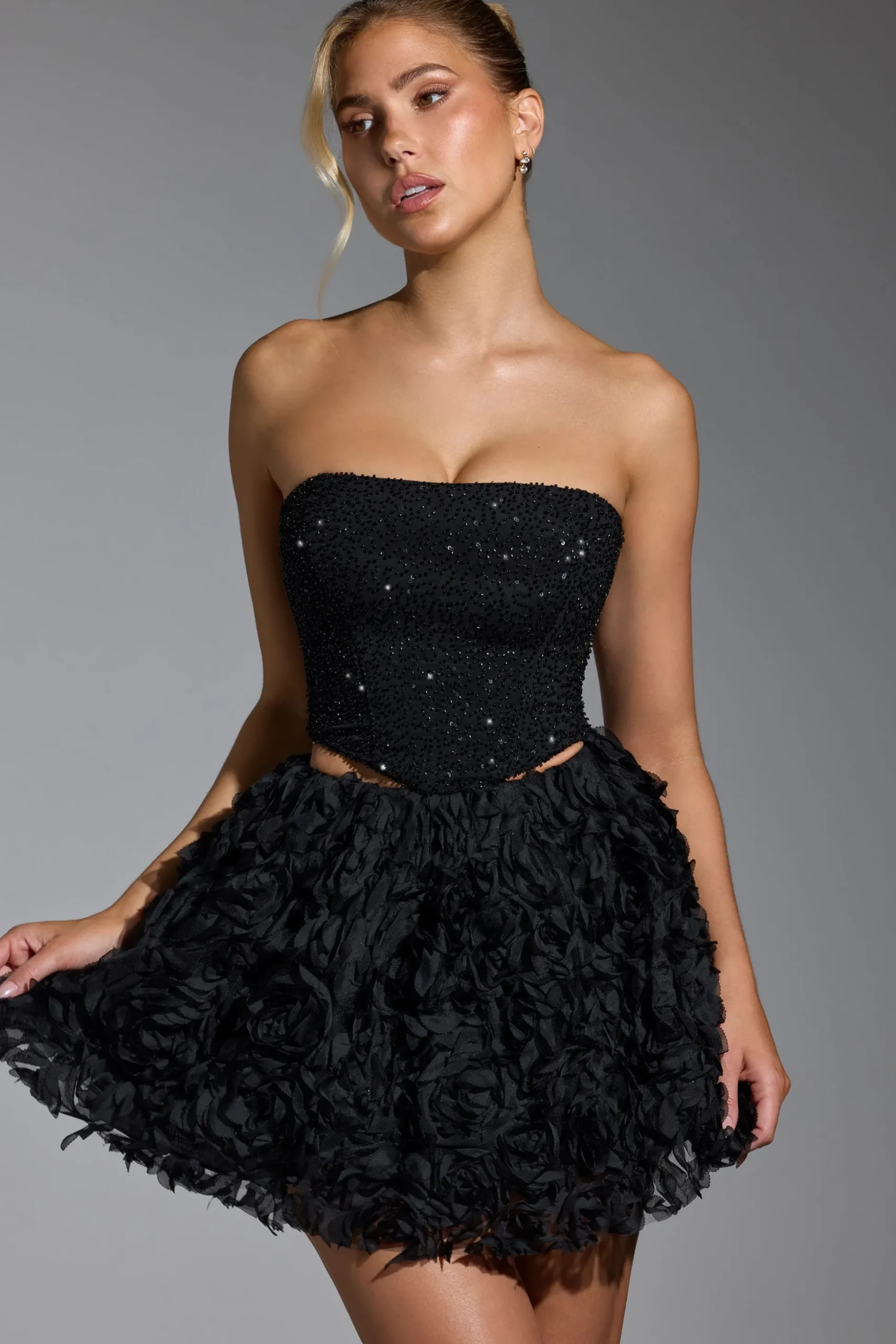 Oh Polly Women'S Clothing Sale - $65 And Under | Wedding Guest^Floral-Appliqué Mini Skirt in Black
