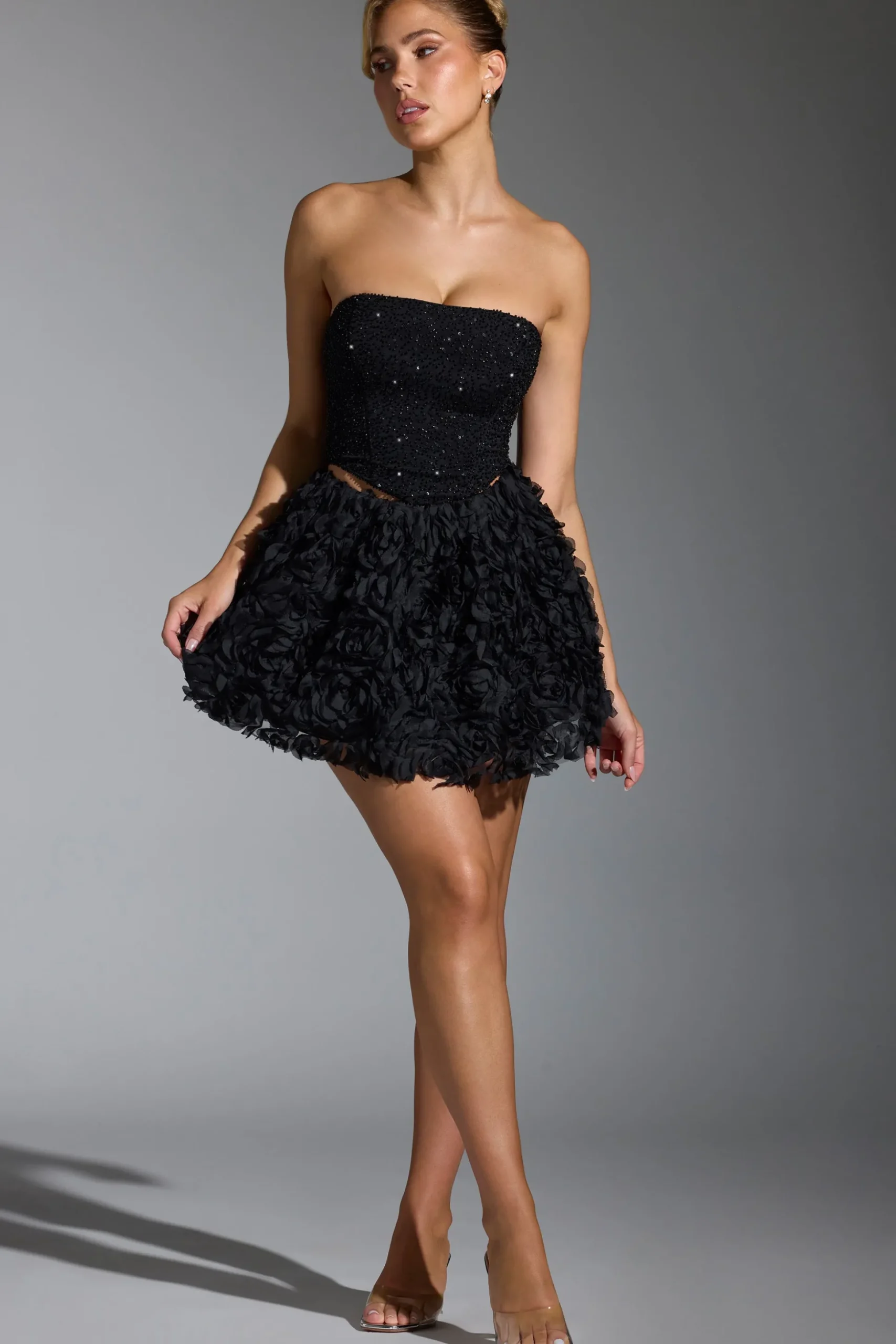 Oh Polly Women'S Clothing Sale - $65 And Under | Wedding Guest^Floral-Appliqué Mini Skirt in Black