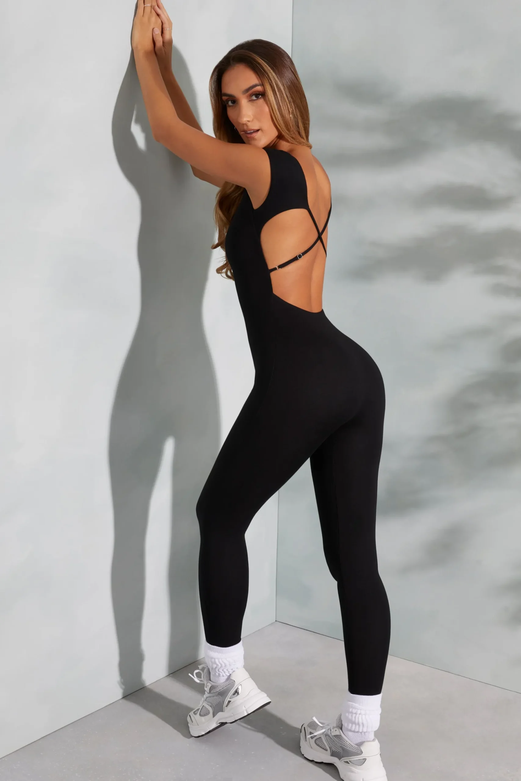 Oh Polly Elevated Essentials^Open Back Scoop Neck Jumpsuit in Black
