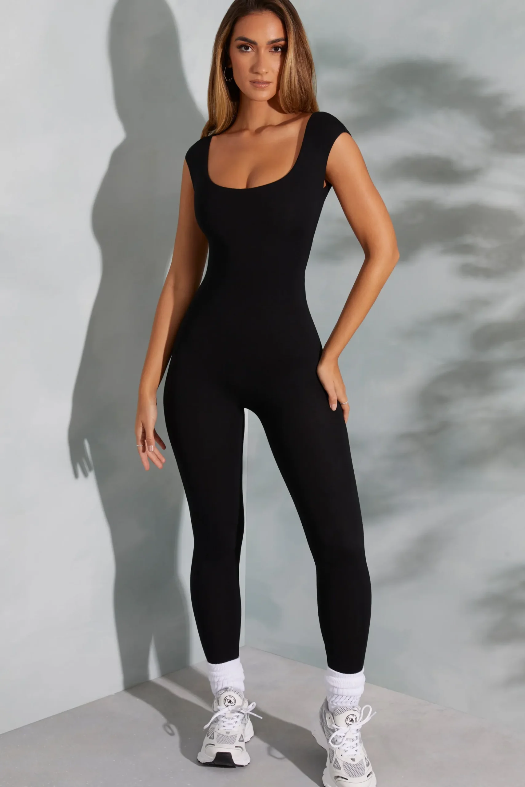 Oh Polly Elevated Essentials^Open Back Scoop Neck Jumpsuit in Black