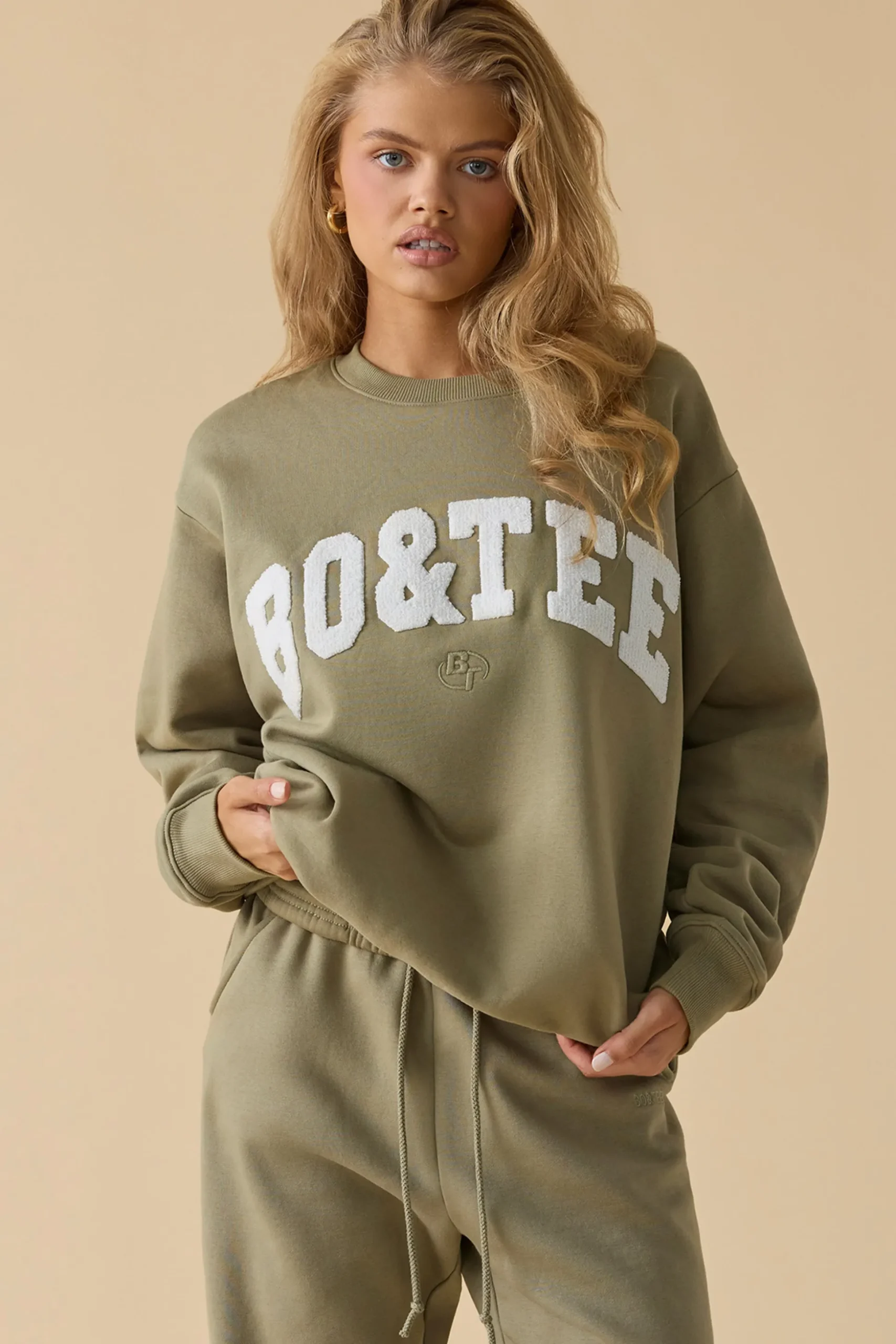 Oh Polly Tracksuits | Sweatshirts^Oversized Crew Neck Sweatshirt in Soft Olive SoftOlive