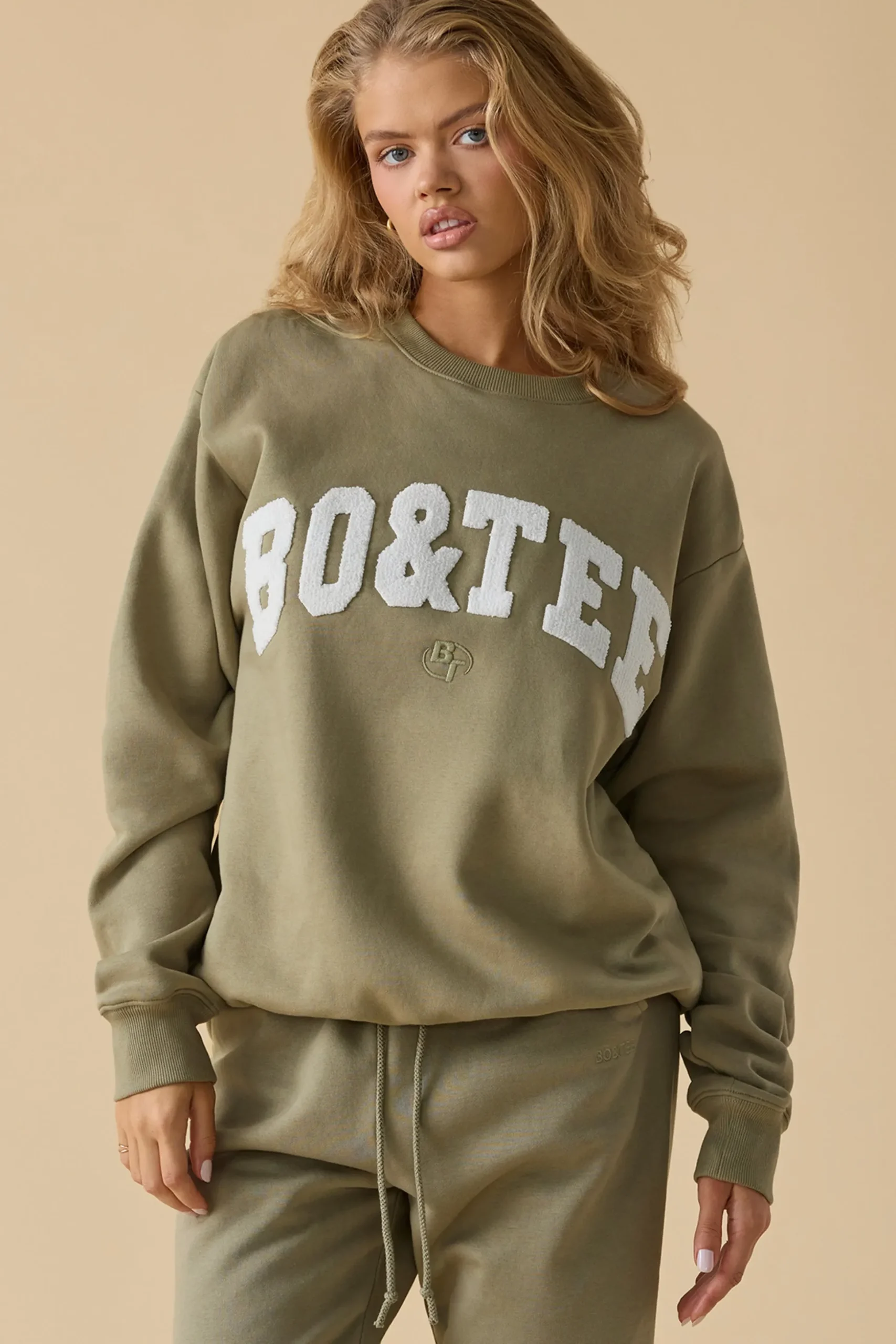 Oh Polly Tracksuits | Sweatshirts^Oversized Crew Neck Sweatshirt in Soft Olive SoftOlive