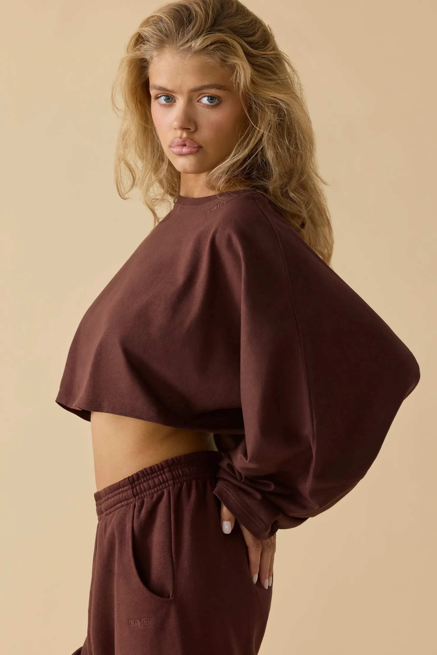 Oh Polly Tops^Oversized Long Sleeve Crop Top in Mahogany