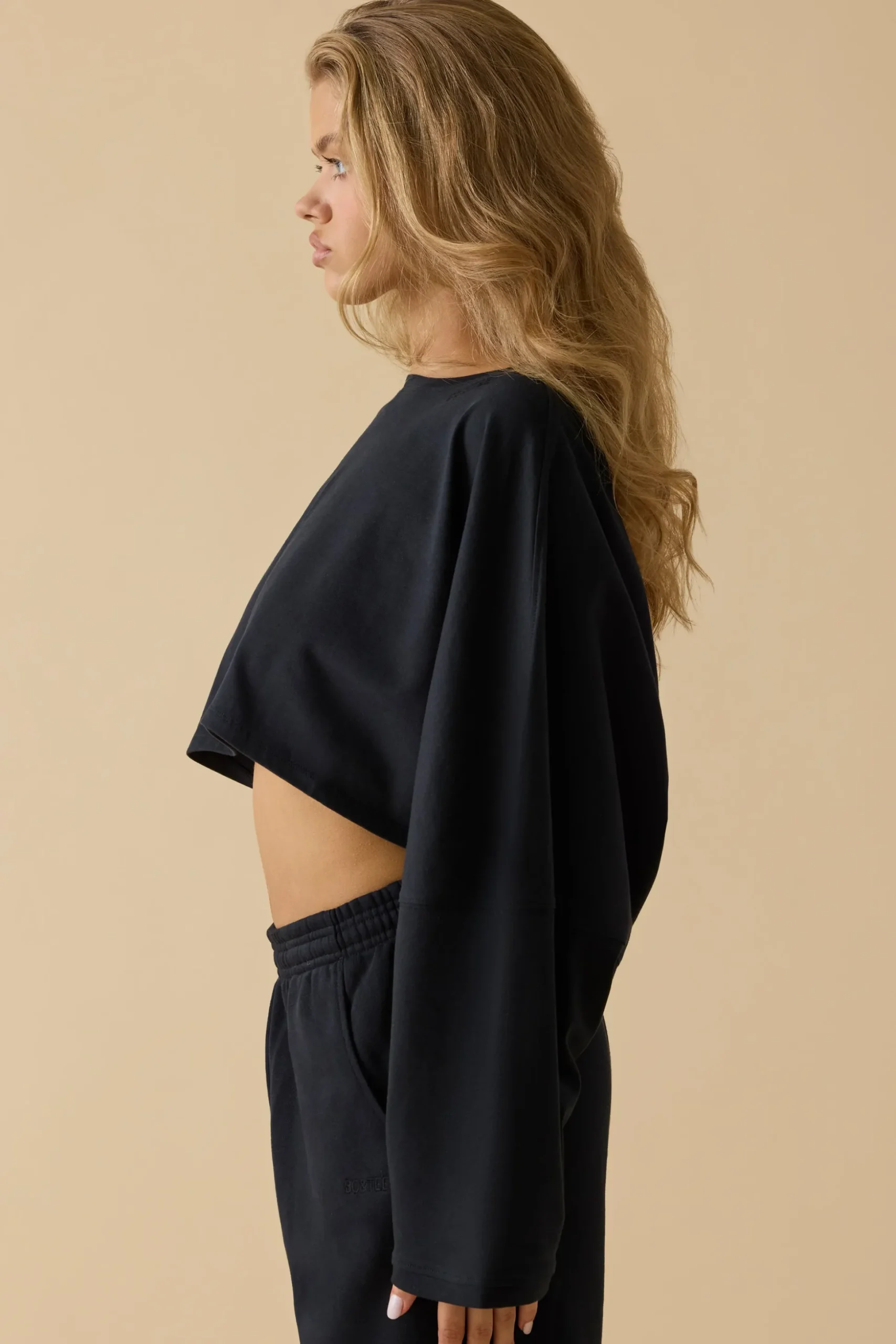 Oh Polly Tops^Oversized Long Sleeve Crop Top in Black