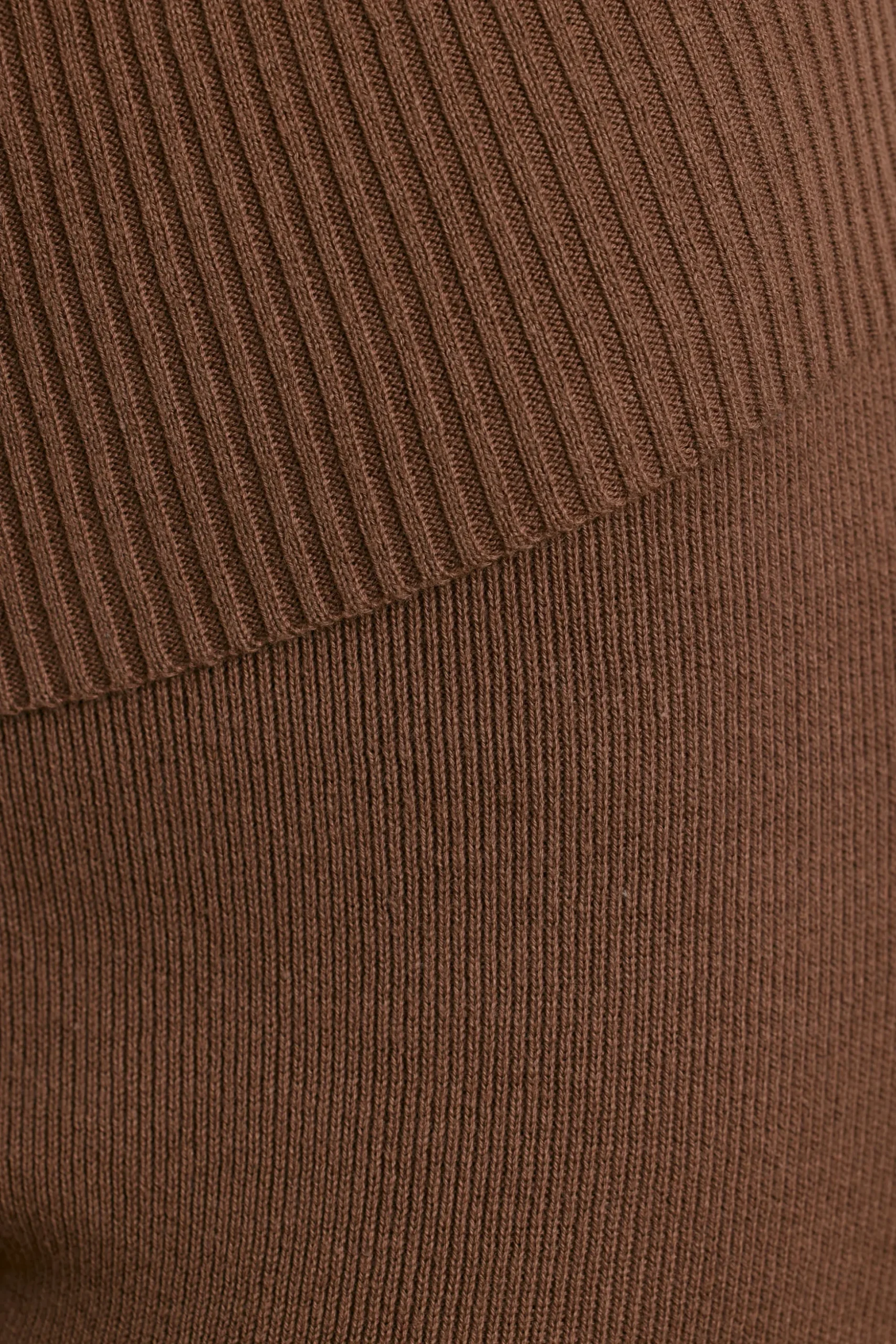 Oh Polly Petite^Petite Chunky Knit Kick Flare Trousers in Espresso