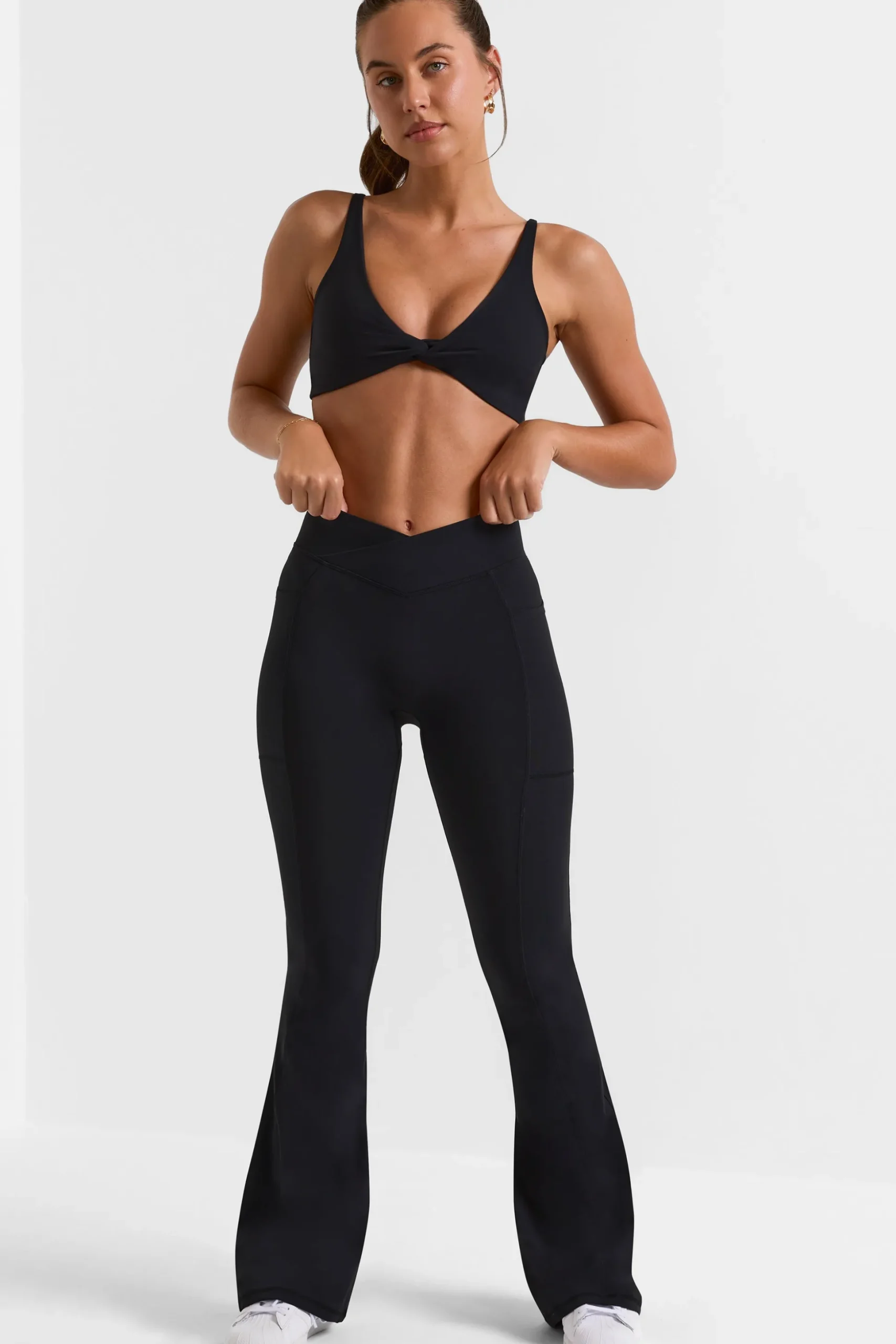 Oh Polly Petite^Petite Cross Waistband Flare Pocket Leggings in Black