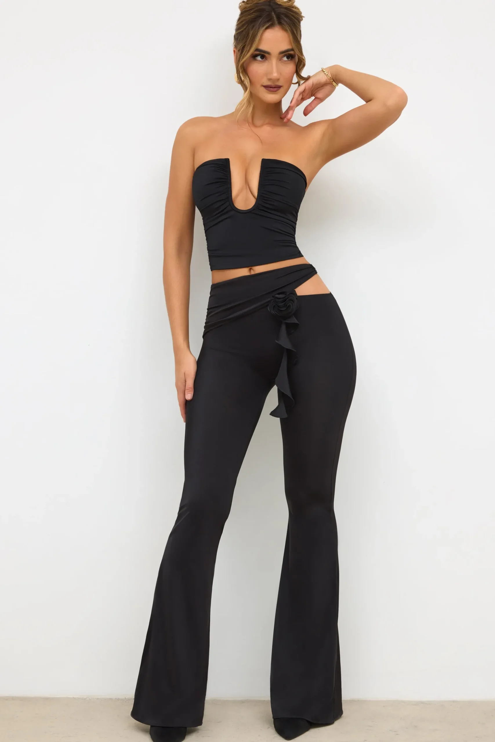 Oh Polly Women'S Clothing Sale - $65 And Under^Petite Premium Jersey Rose Detail Mid-Rise Flare Trousers in Black