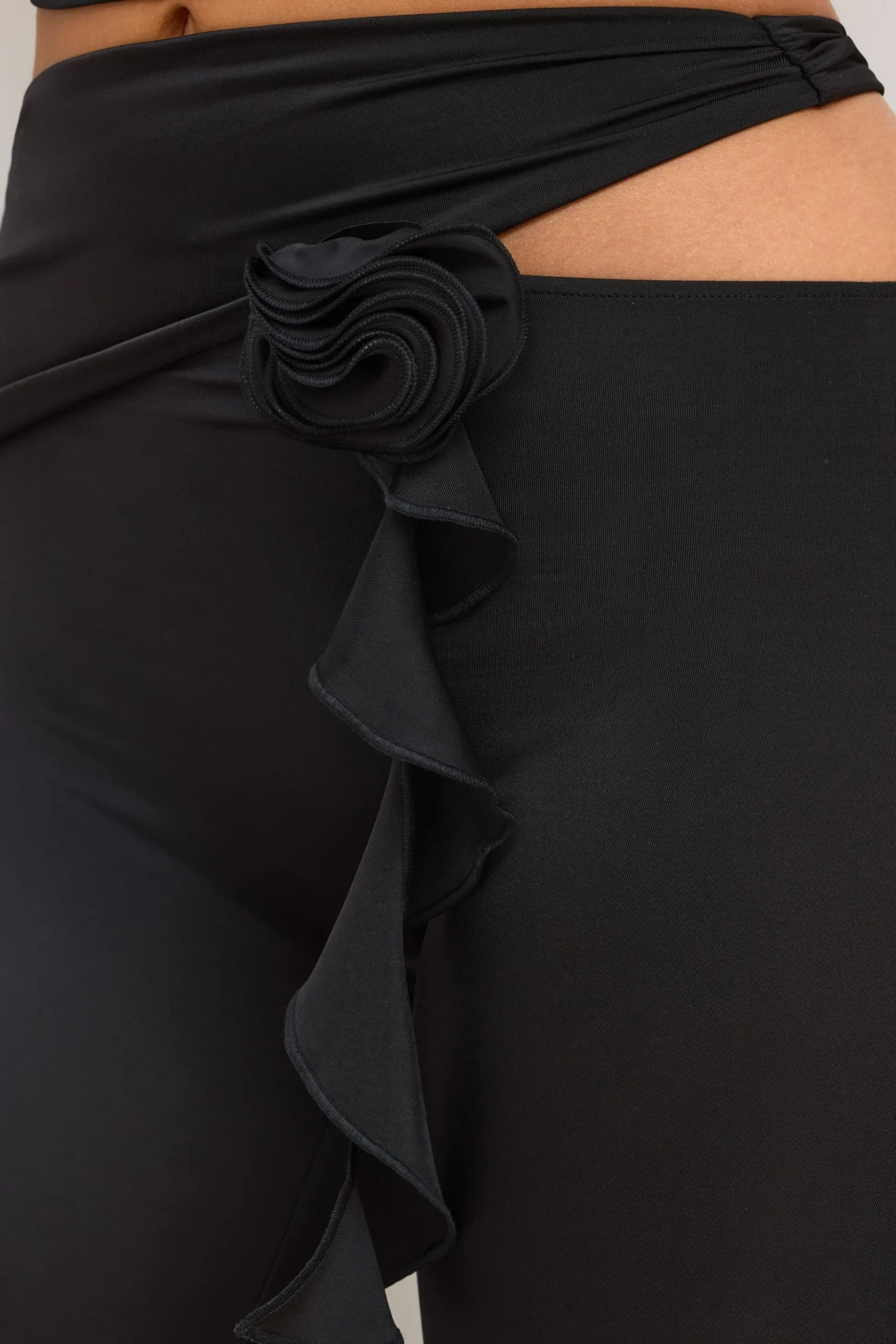 Oh Polly Women'S Clothing Sale - $65 And Under^Petite Premium Jersey Rose Detail Mid-Rise Flare Trousers in Black