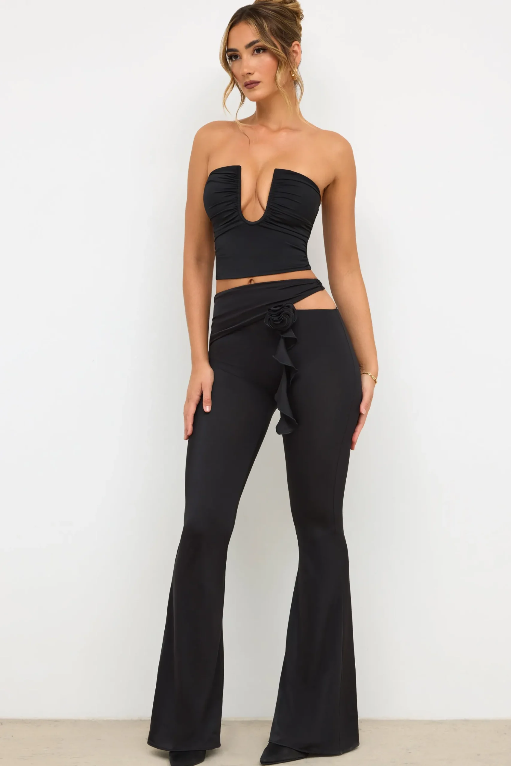 Oh Polly Women'S Clothing Sale - $65 And Under^Petite Premium Jersey Rose Detail Mid-Rise Flare Trousers in Black
