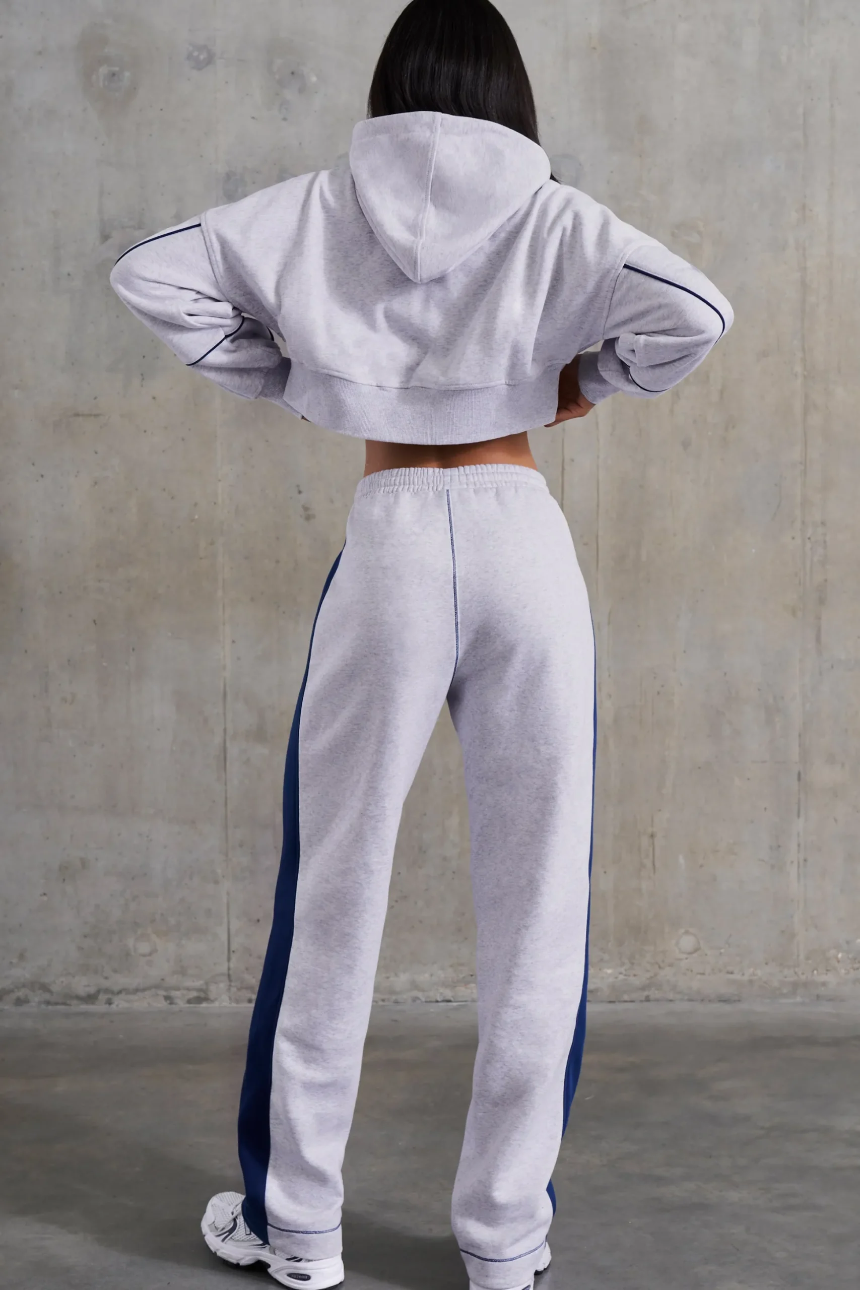 Oh Polly Petite^Petite Wide Leg Sweatpants in Heather Grey HeatherGrey