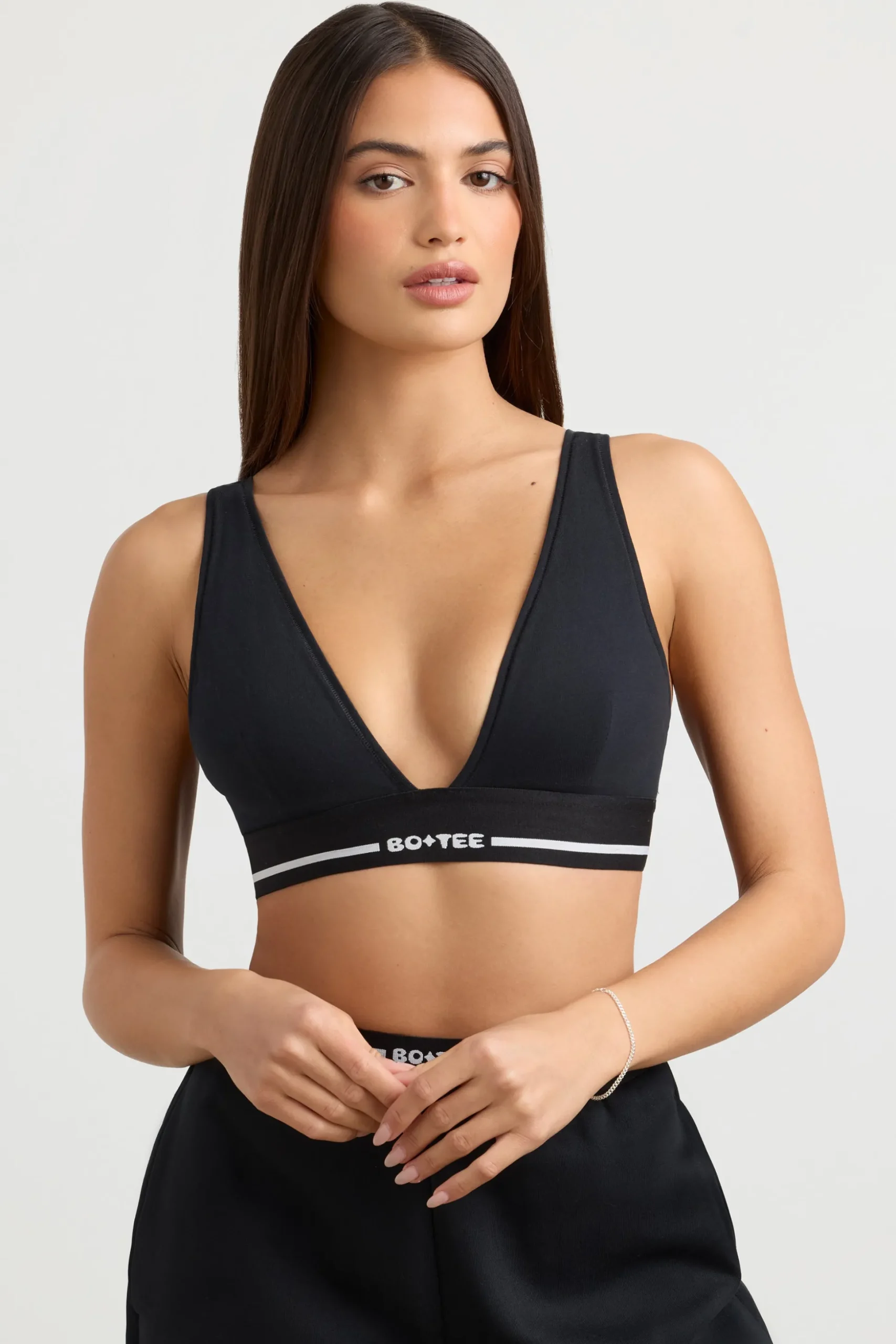 Oh Polly Matching Sets | Tops^Plunge-Neck Crop Top in Black