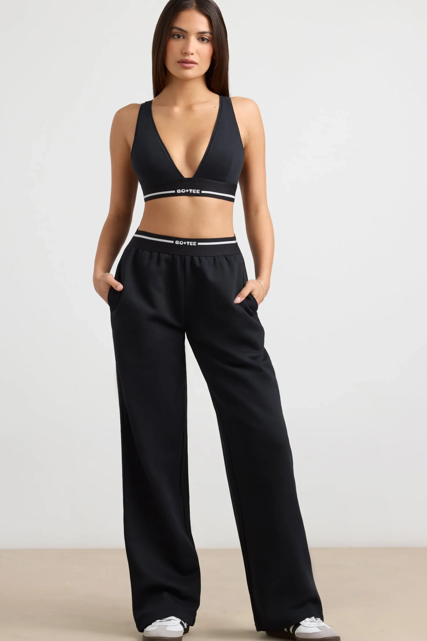 Oh Polly Matching Sets | Tops^Plunge-Neck Crop Top in Black