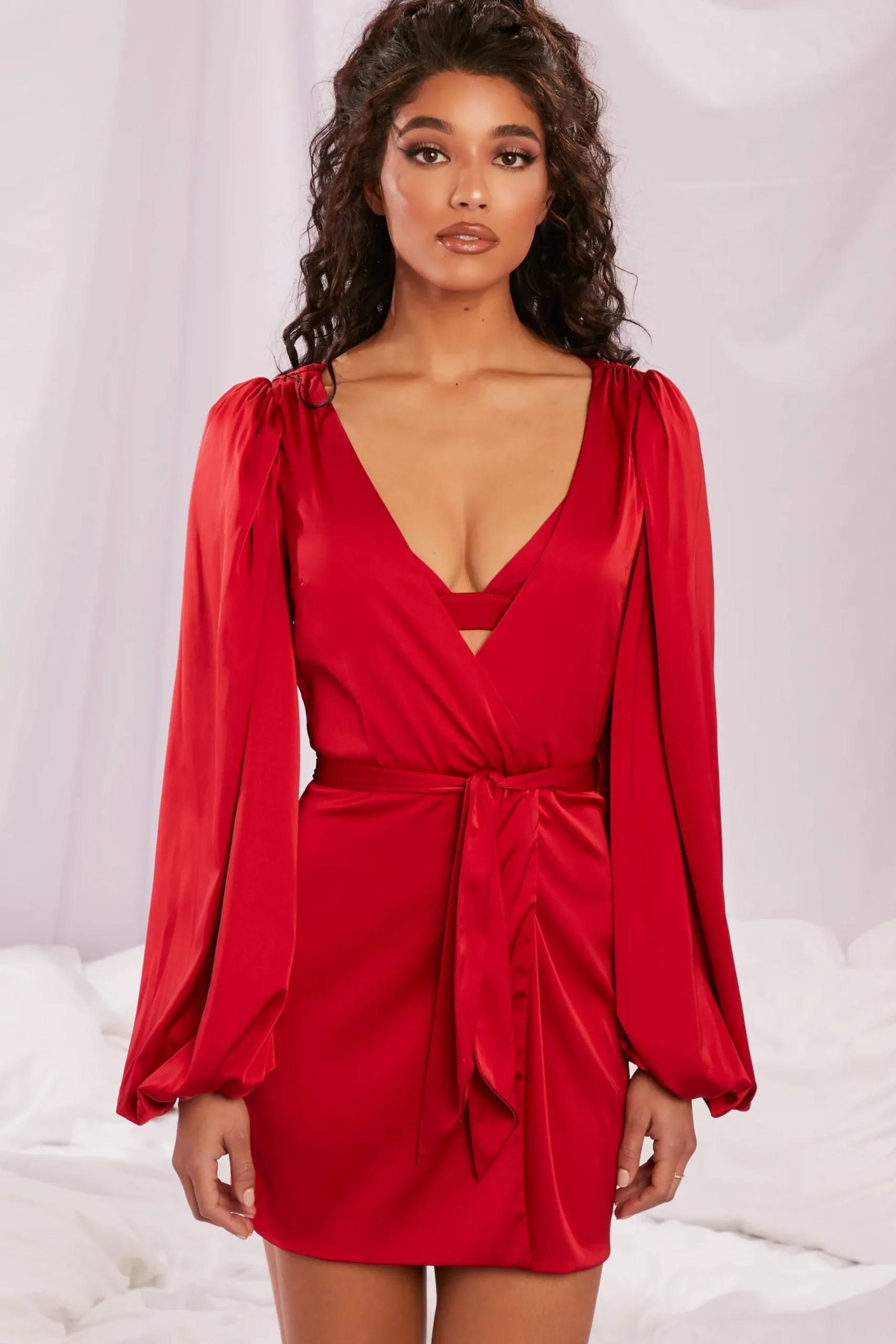 Oh Polly Women'S Clothing Sale - $65 And Under | Women'S Clothing Sale - $40 And Under^Satin Balloon Sleeve Robe in Red