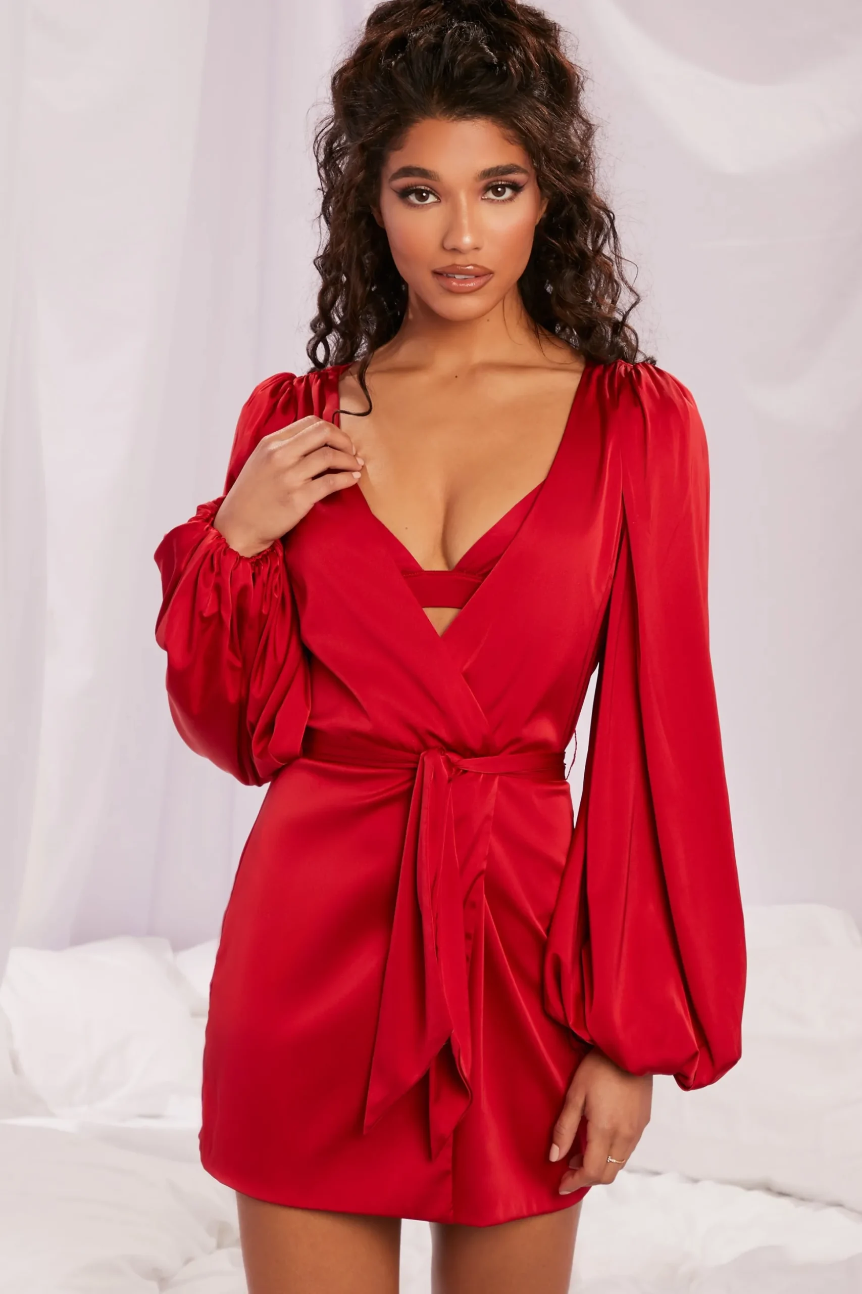 Oh Polly Women'S Clothing Sale - $65 And Under | Women'S Clothing Sale - $40 And Under^Satin Balloon Sleeve Robe in Red