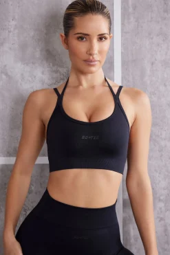 Oh Polly Matching Sets | Sports Bras^Scoop Neck Sports Bra in Jet Black JetBlack