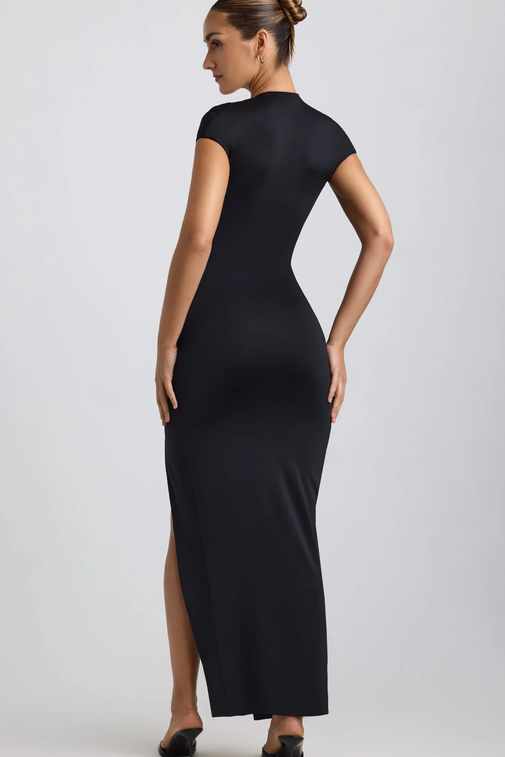 Oh Polly Women'S Clothing Sale - $65 And Under | Women'S Clothing Sale - $40 And Under^Slinky Jersey Plunge Hardware Detail Maxi Dress in Black