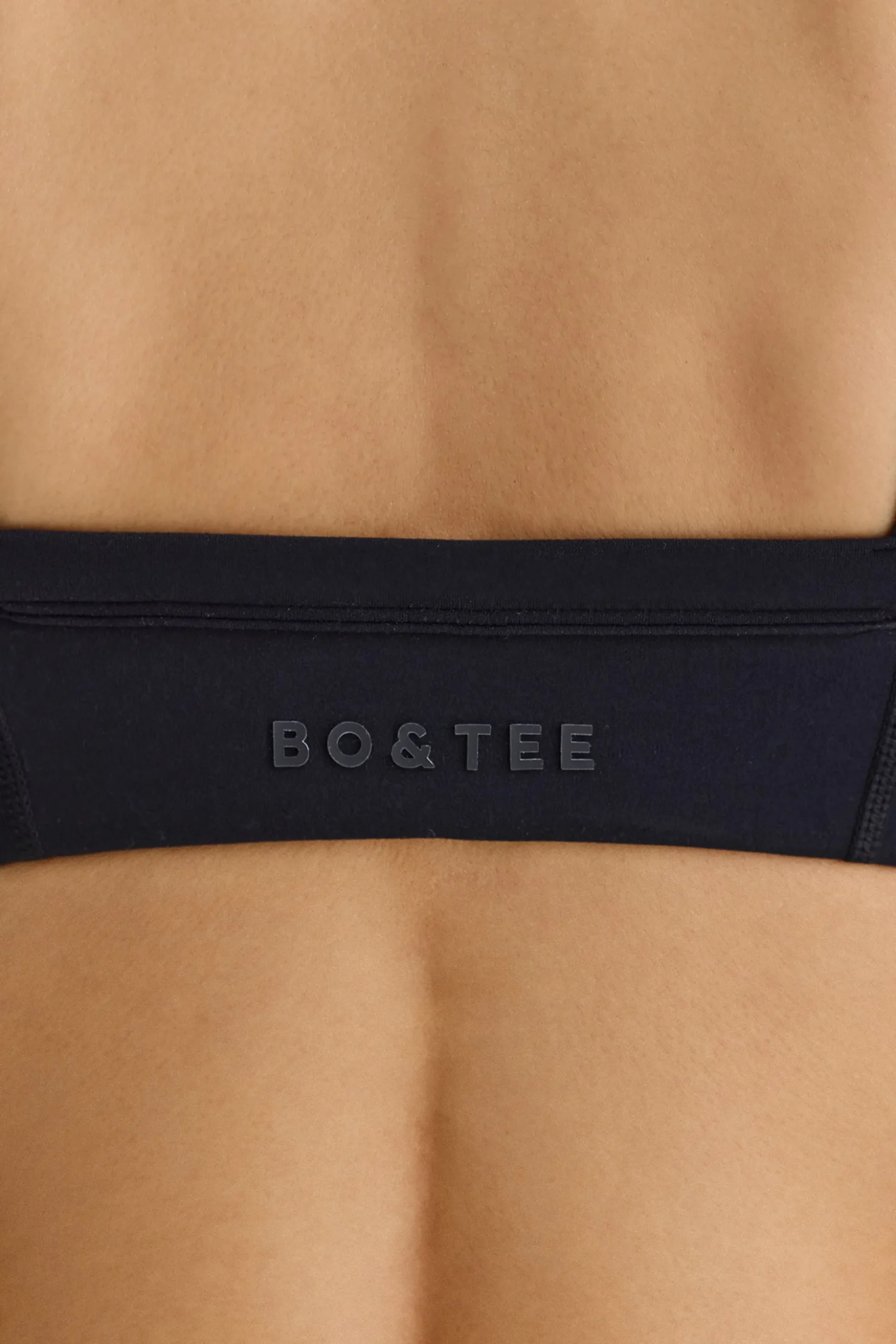 Oh Polly Matching Sets | Sports Bras^Soft Active Contrast-Trim Sports Bra in Black