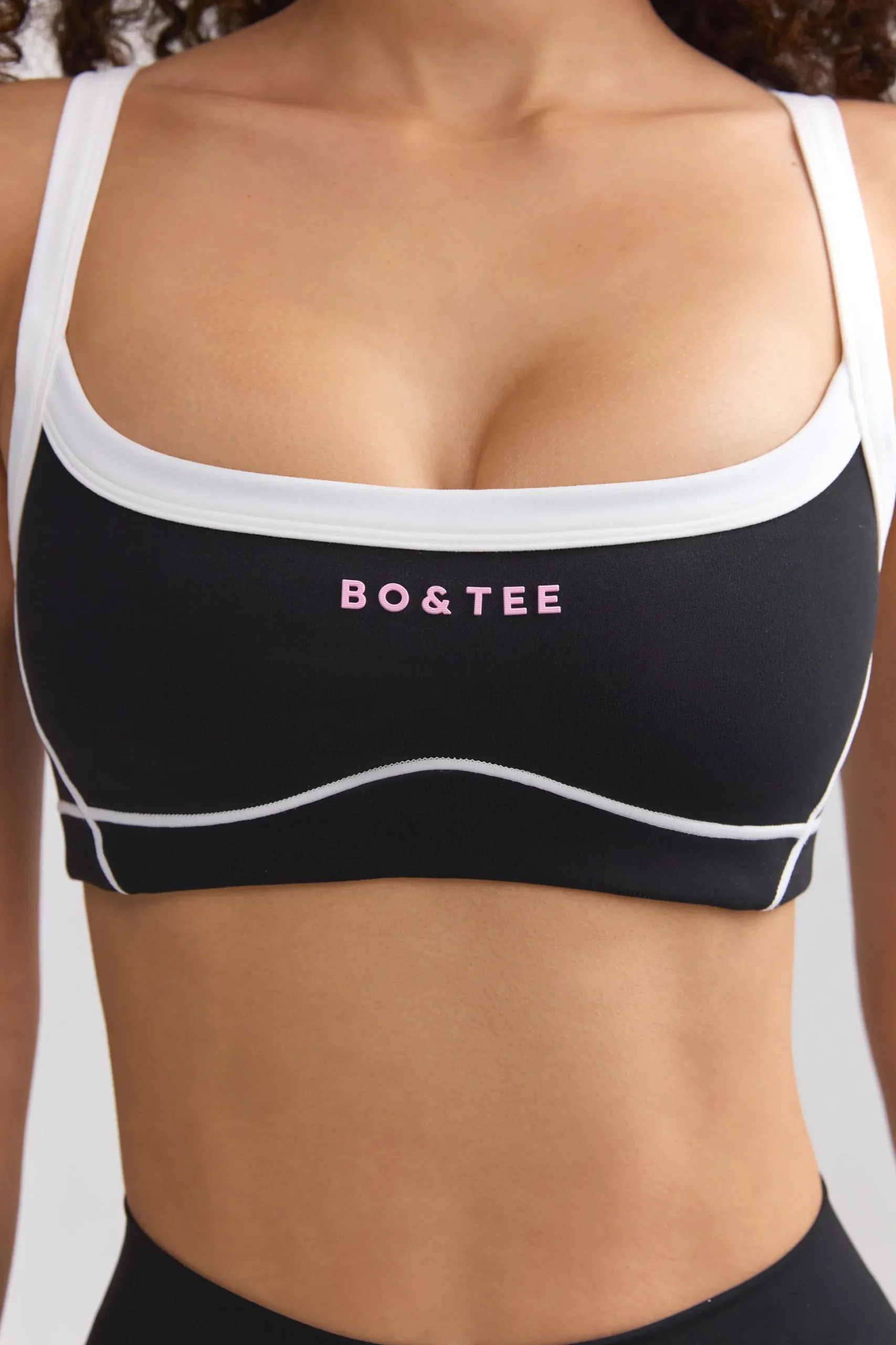 Oh Polly Matching Sets | Tops^Soft Active Contrast-Trim Sports Bra in Black