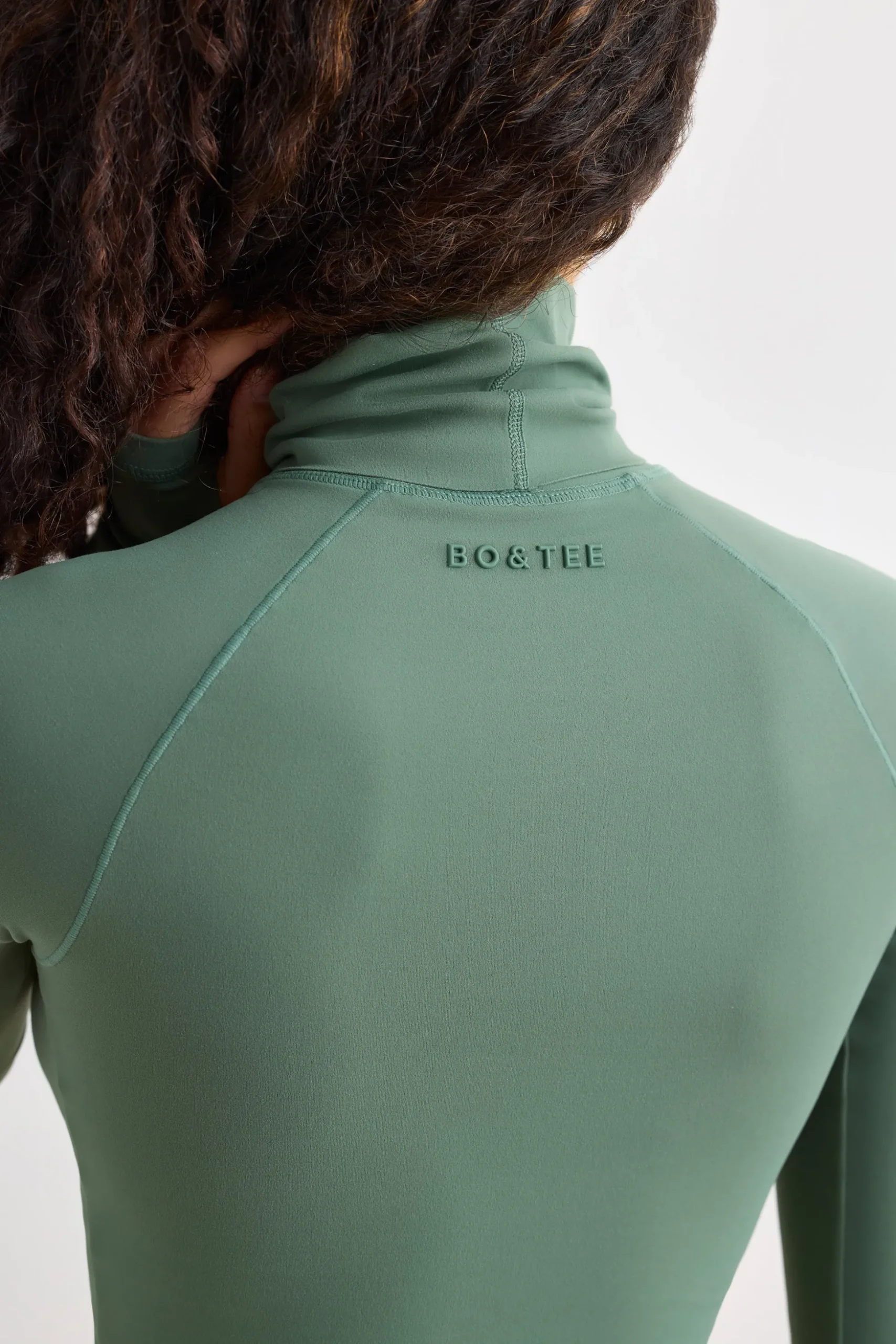 Oh Polly Women'S Clothing Sale - $65 And Under | Women'S Clothing Sale - $40 And Under^Soft Active Turtleneck Crop Top in Khaki