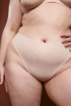 Oh Polly Lounge & Intimates | Bride To Be^Soft Mesh High Waisted Knicker in Beige