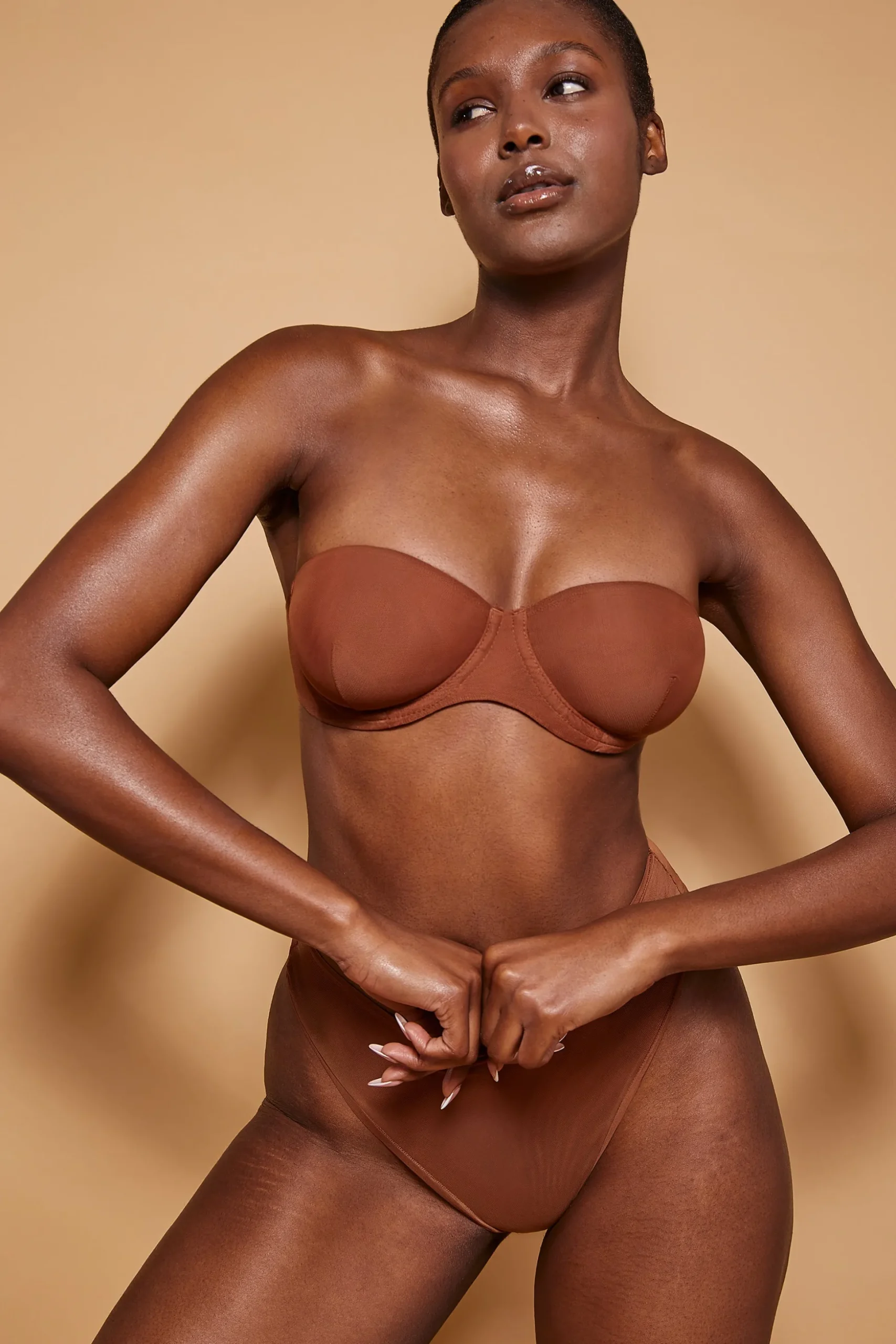Oh Polly Lounge & Intimates | Bride To Be^Soft Mesh Strapless Bra in Chestnut