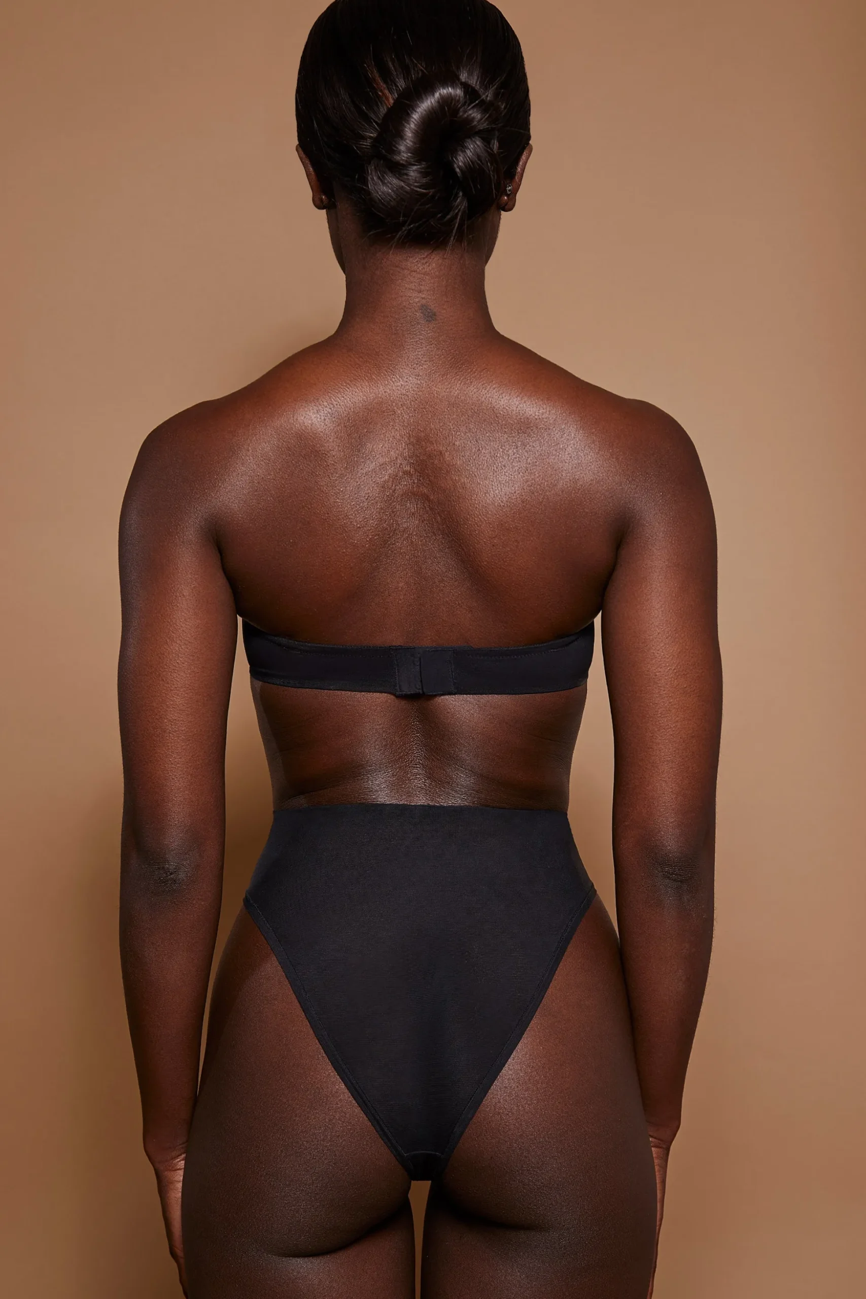 Oh Polly Lounge & Intimates | Bride To Be^Soft Mesh Strapless Bra in Black