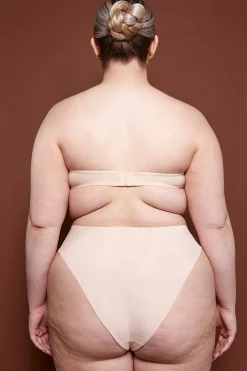 Oh Polly Lounge & Intimates | Bride To Be^Soft Mesh Strapless Bra in Beige