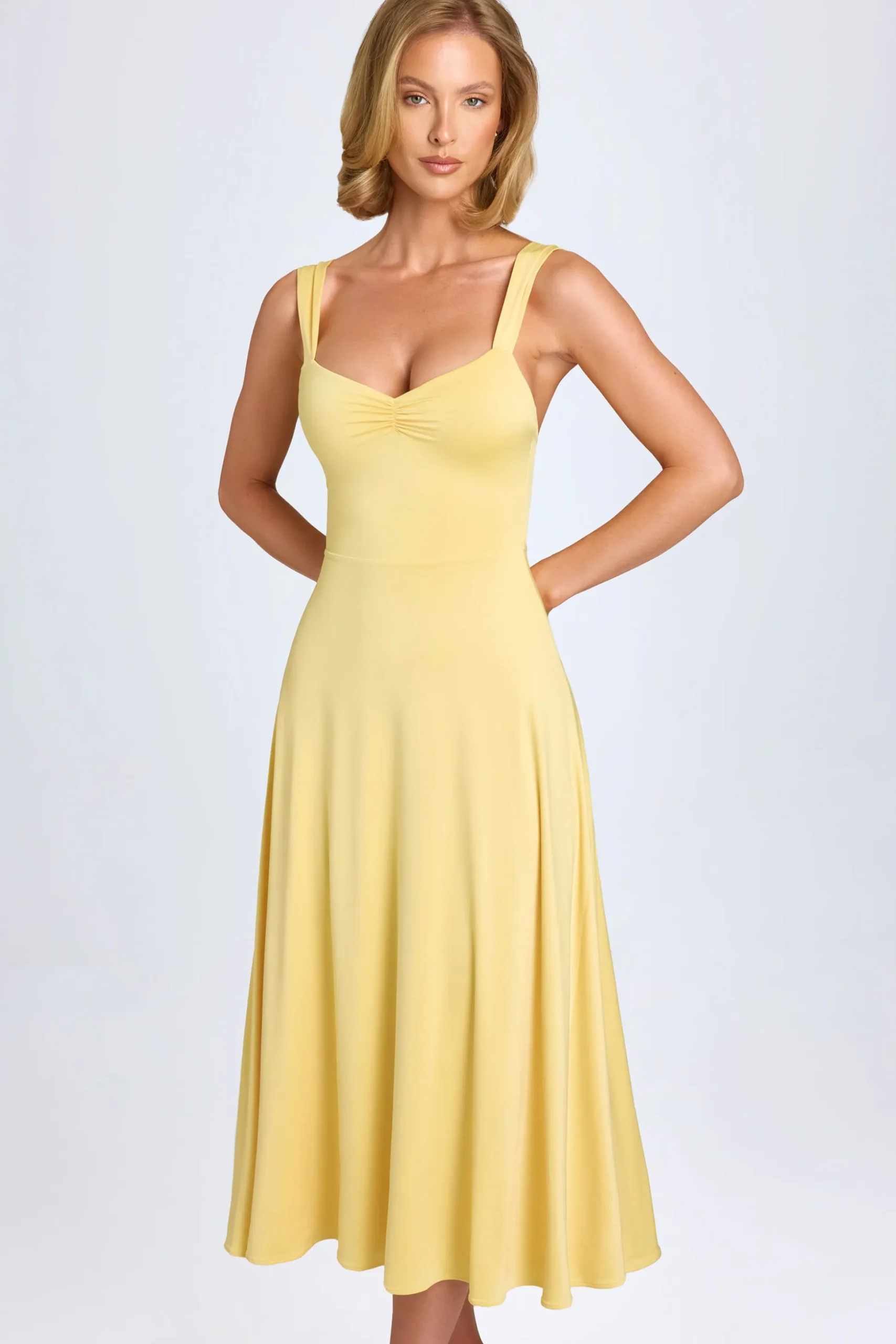 Oh Polly Wedding Guest^Sweetheart-Neck Ruched Midaxi Dress in Pastel Yellow PastelYellow