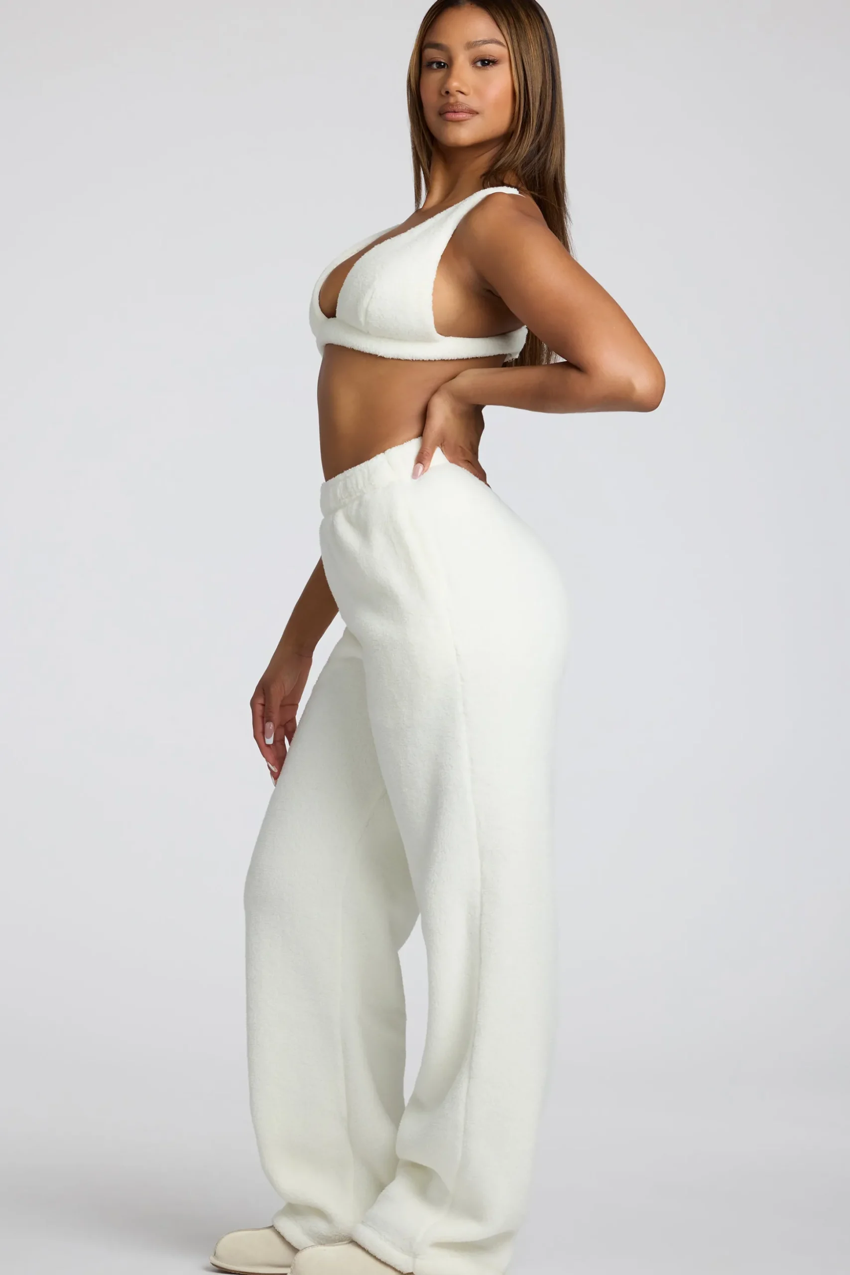 Oh Polly Lounge & Intimates | Co-Ords^V Neck Fleece Bralette in White