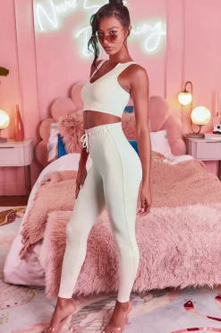 Oh Polly Women'S Clothing Sale - $65 And Under | Women'S Clothing Sale - $40 And Under^We Chillin’ Petite High Waisted Leggings in Cream